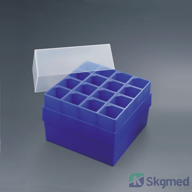 Cutie tub conic de 50 ml cu capac transparent